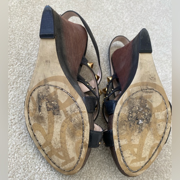 “RACHEL Rachel Roy” Sandals, wedge heel, leather straps with gold studs, Size 8 - Picture 7 of 8
